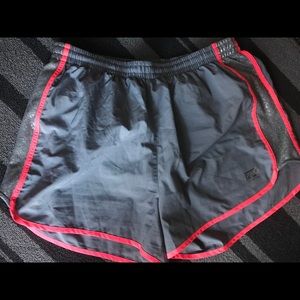 VS Pink Running Shorts 🏃🏻‍♀️